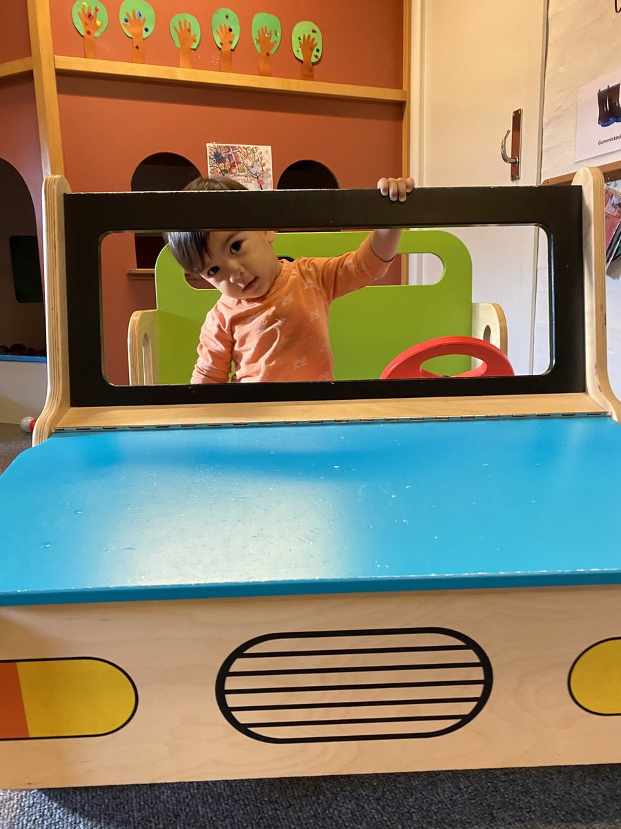 My son looks like he belongs in Baby Scooby Doo. 👶🖤💜🖤