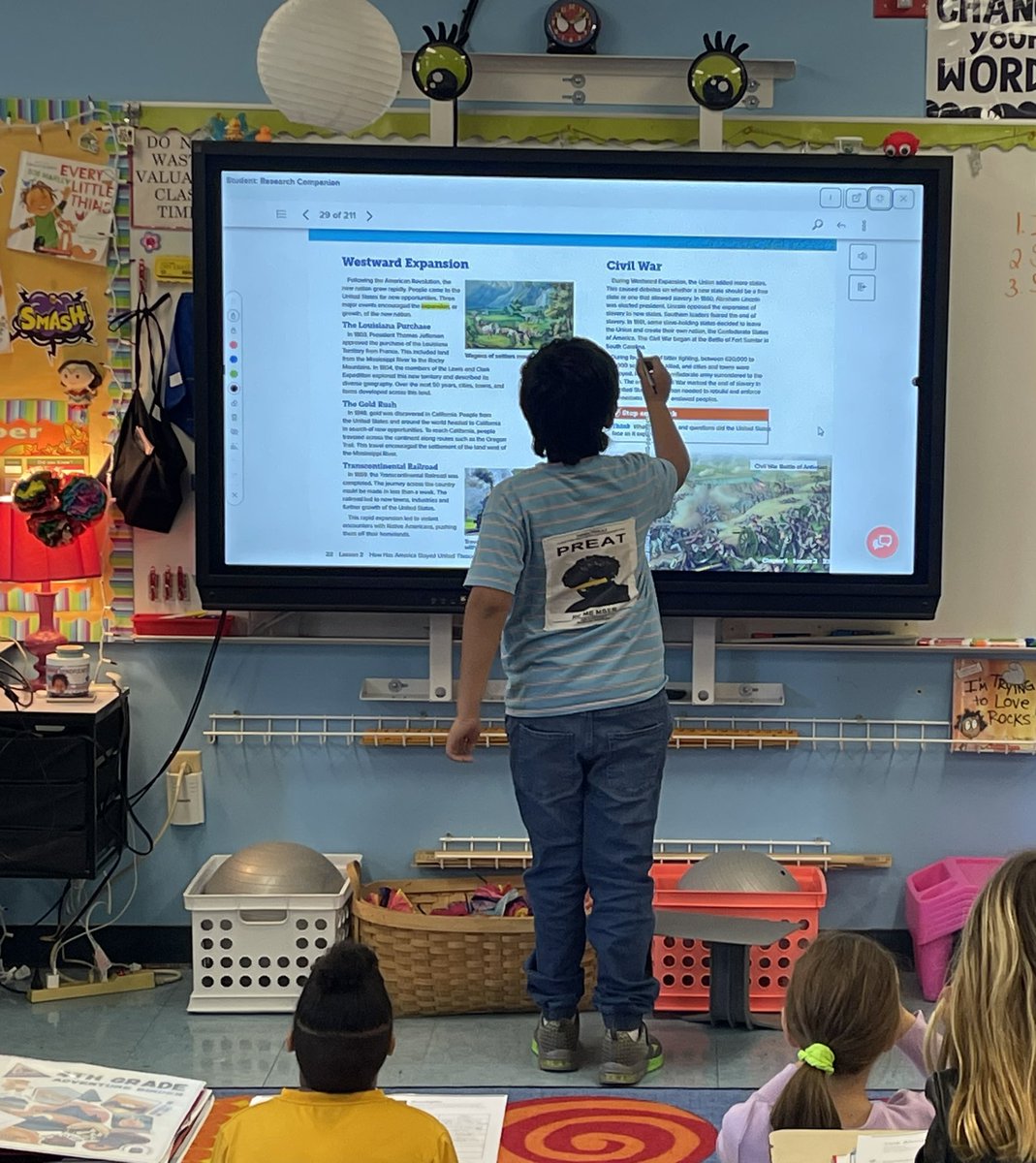 Rosgone4thgrade's tweet photo. ππΊοΈIn social studues we are learning about the Westward Expansion and the Civil War. Students are partner reading and working on a cause and effect activity. #KOProud #lotsoflearning #superinterestinginfo https://t.co/lTgRiwUAy0
