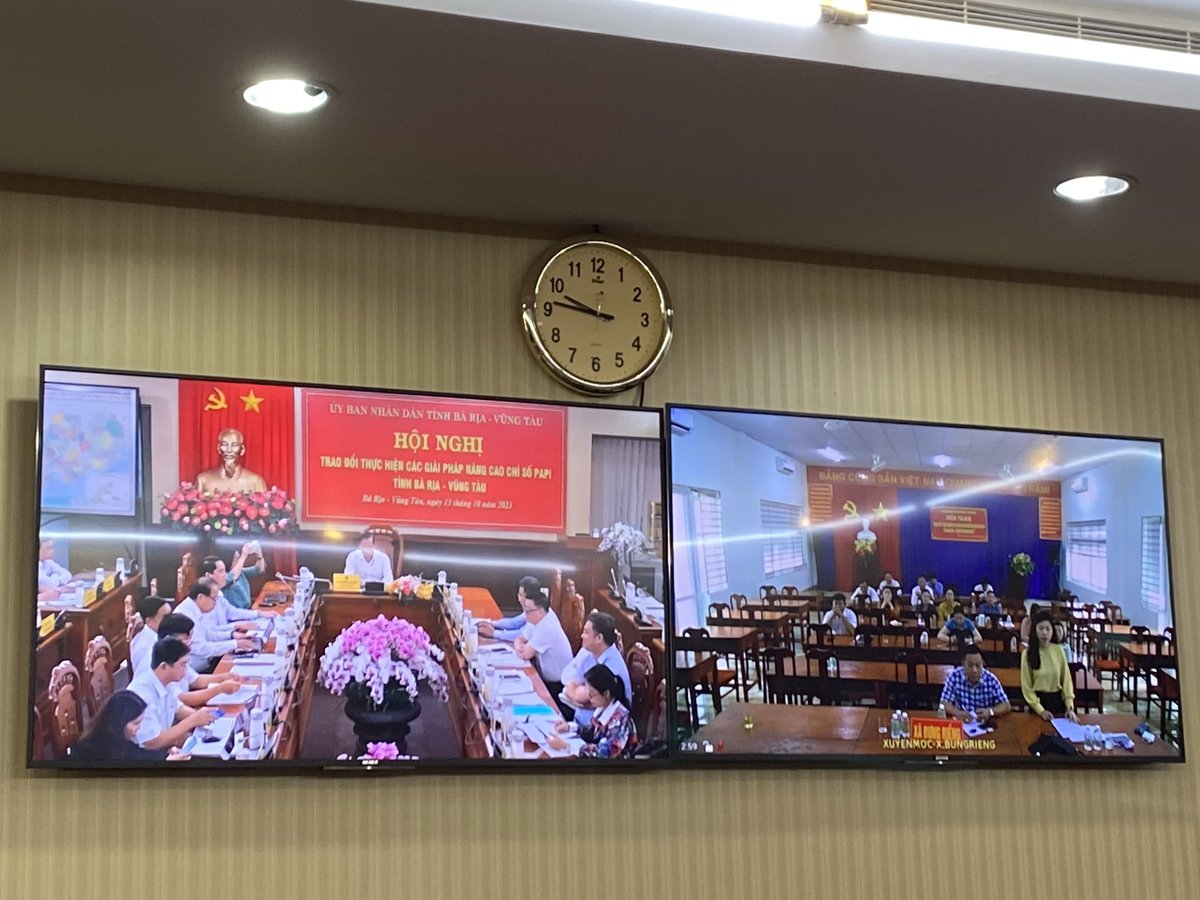PAPI_Vietnam's tweet photo. >1,200 civil servants & public officials from provincial, district, commune & village levels in Ba Ria-Vung Tau attended #2022PAPI diagnostic wks today to look into citizen feedback & discuss solutions to improve performance. Gr8t 2 know local initiatives to better serve citizens https://t.co/5HKbhfOMWW