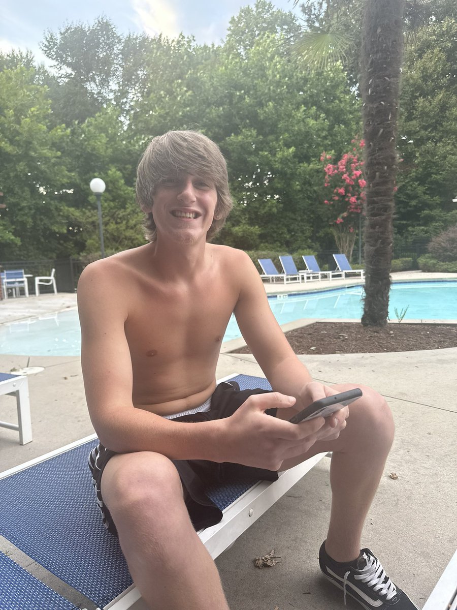 TimOaks22's tweet photo. Miss being by the pool
https://t.co/UY0pMFIdaK https://t.co/p4wbJXnJum