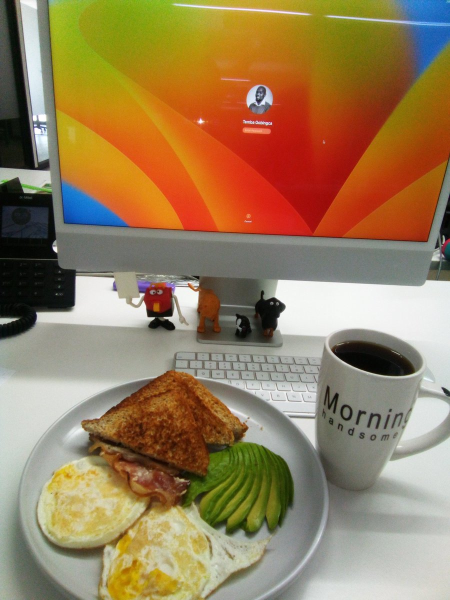 umxhosa's tweet photo. Kwa Kind regards... #breakfastlooks https://t.co/Tg3hQjpSIn