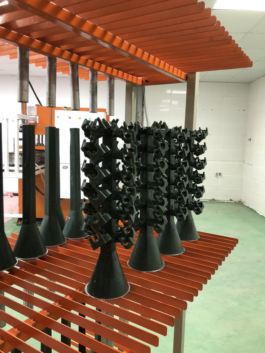 Abdullah6484ya1's tweet photo. We start casting by investment casting technology. https://t.co/i001uteXkL