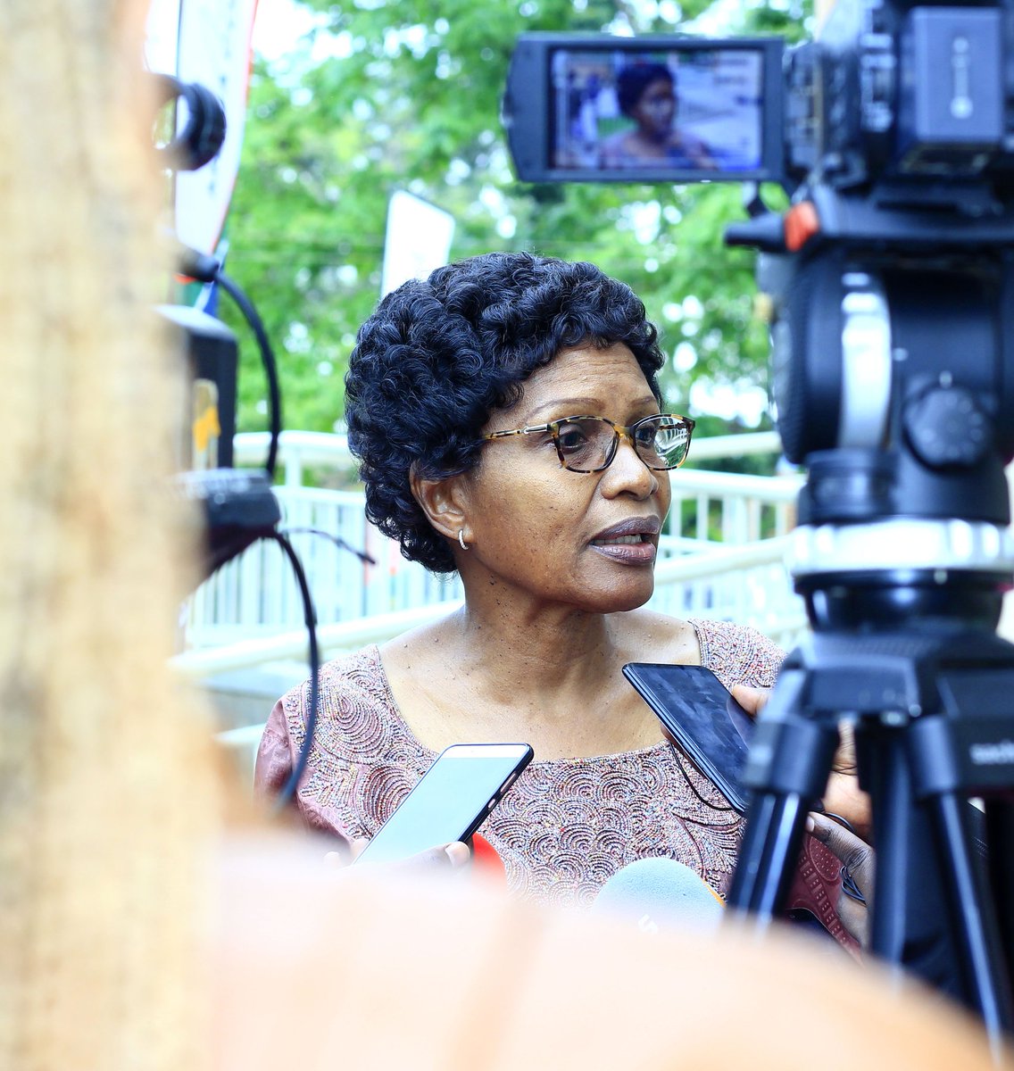 Richard🚶♂️🤫 (@richardssebu4) on Twitter photo Yesterday I got the opportunity to take this amazing photo of Ms. Judy Kamanyi who represented Her Royal Highness Nabagereka Sylvia Nagginda at #MakAMC2023 <a href="/Makerere/">Makerere University</a> University Yesterday I got the opportunity to take this amazing photo of Ms. Judy Kamanyi who represented Her Royal Highness Nabagereka Sylvia Nagginda at #MakAMC2023 <a href="/Makerere/">Makerere University</a> University