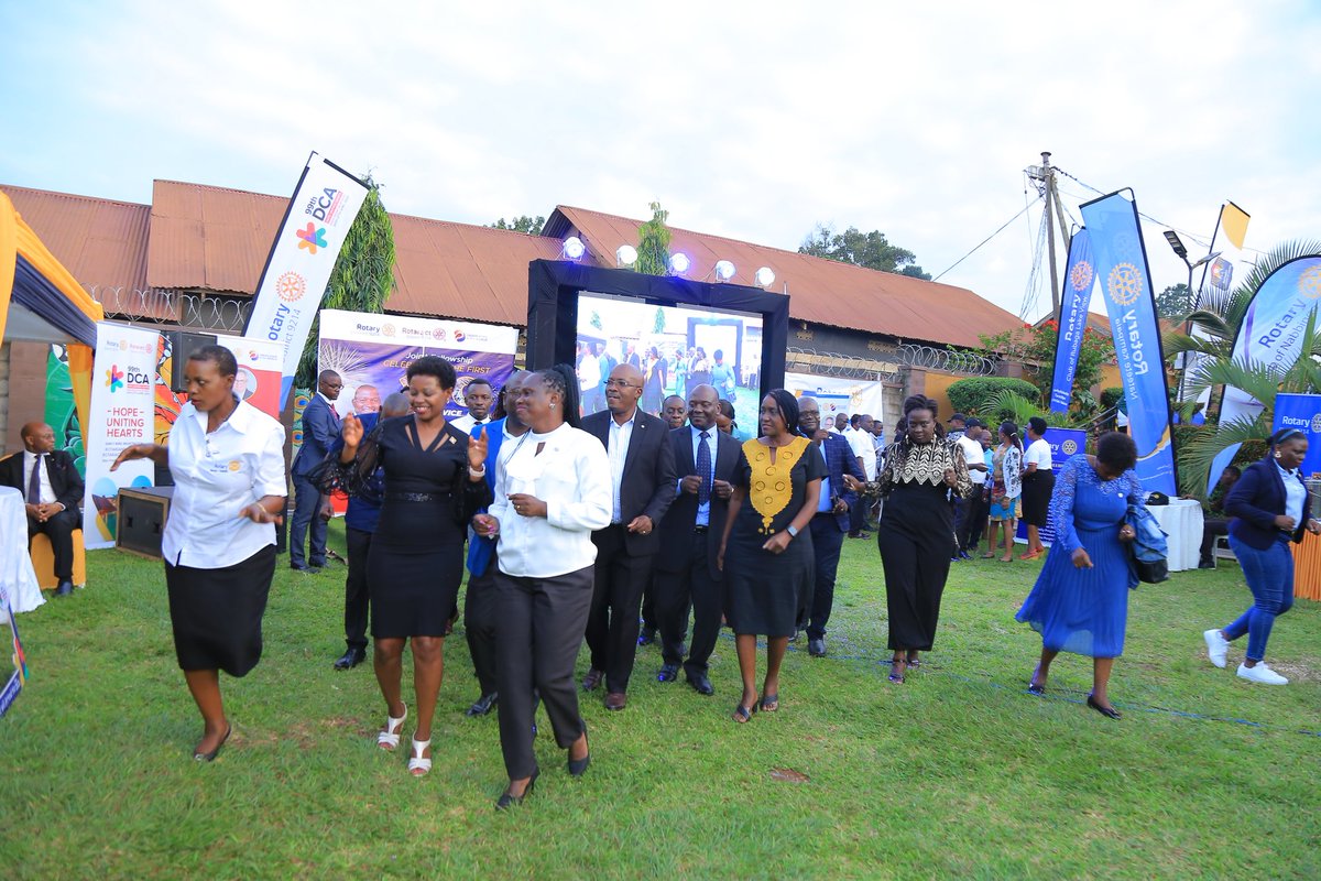 aninyesiga's tweet image. Indeed it was joy for the Hope Creator Presidents of @rotaryd9214 as  celebrate 100 days of service , Successful projects and great Achievements as strive to Create Hope in the world 🌎🌎.
My fellow Presidents let's not give up on this purpose. 
#CreateHope
#Celebrating100Days