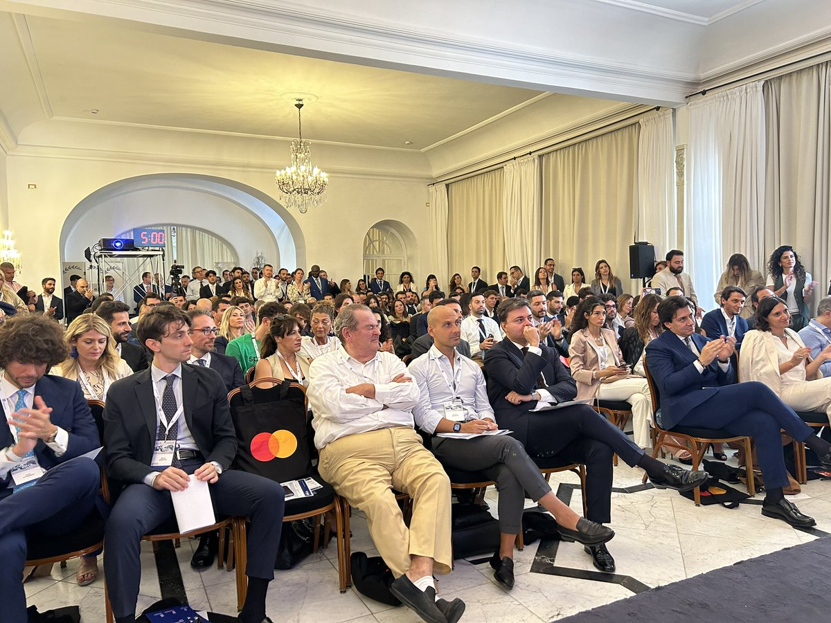 GIConfindustria's tweet photo. Iniziano i pitch delle startup di #Talentis: sono 5 gli #startupper in gara che presenteranno i loro progetti davanti alla Giuria d’Onore.
Chi vincerà?🏆
Seguici su: https://t.co/TIUeEoL0GZ https://t.co/W0ZaStwgnl