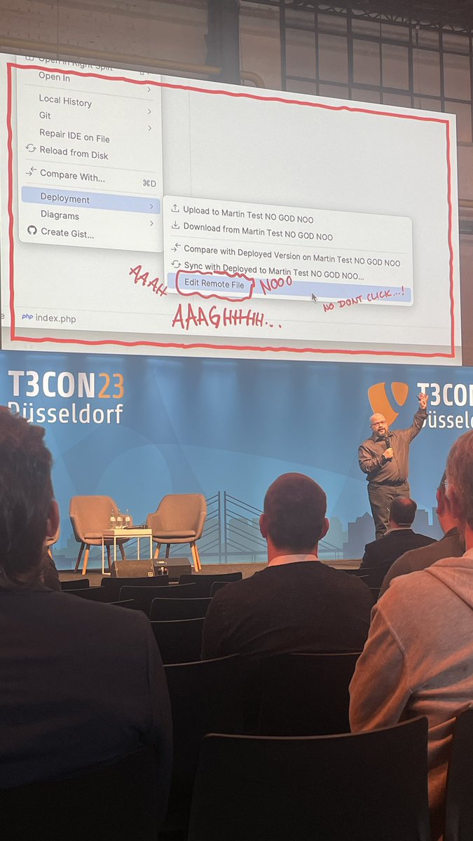 Keine Scheu, keine Scham …. Viele Hände oben auf die Frage wer das schon mal in seinem Leben gemacht hat, …trotz Bauchweh  #nostalgie #joh316 #typo3 #typo3v3.5 #t3com23 🙋‍♂️