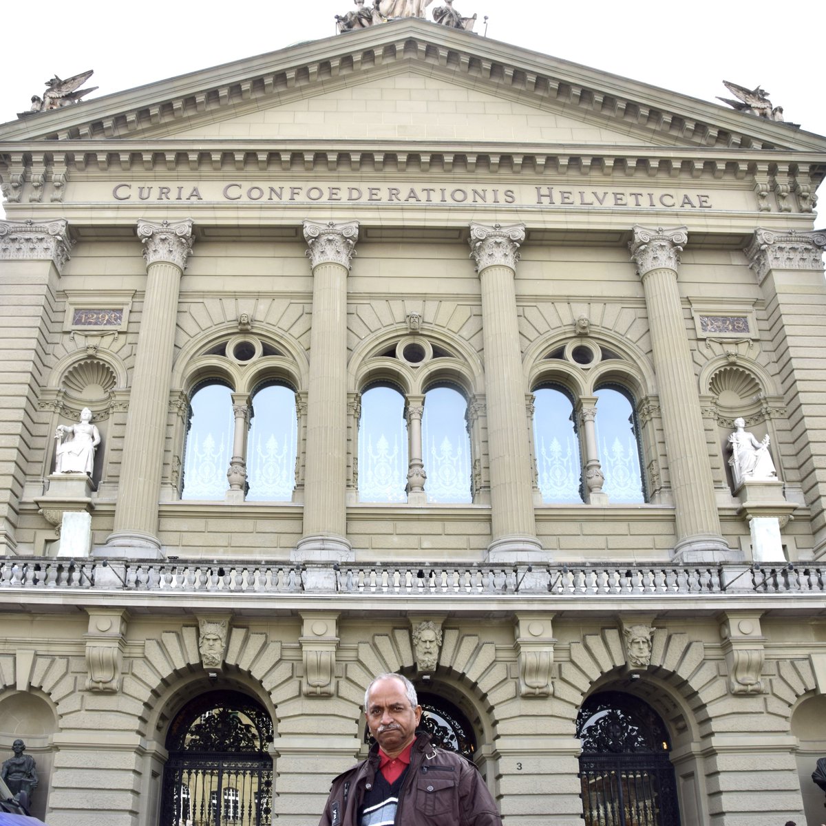 nomad_gsx's tweet photo. Nov 2014 -
Amarendra Kumar / अमरेंद्र कुमार (Papaji) at Bundeshaus, Bern🇨🇭
#Amarendra #AmarendraKumar #AnkKumar #Ank #family #father #photography #अमरेंद्र #अंककुमार #Infosys #equatex #computershare #holiday #अमरेंद्रकुमार #Switzerland #Bern #Bundeshaus
#INLOVEWITHSWITZERLAND https://t.co/YWbvdwnRSA