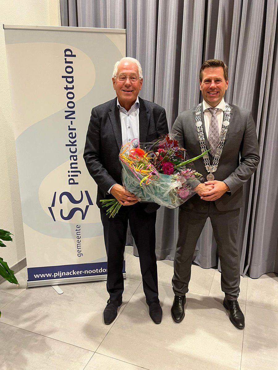 Gisterenavond is Cees Jongh beëdigd als raadslid van buiten de Raad. Welkom terug Cees....