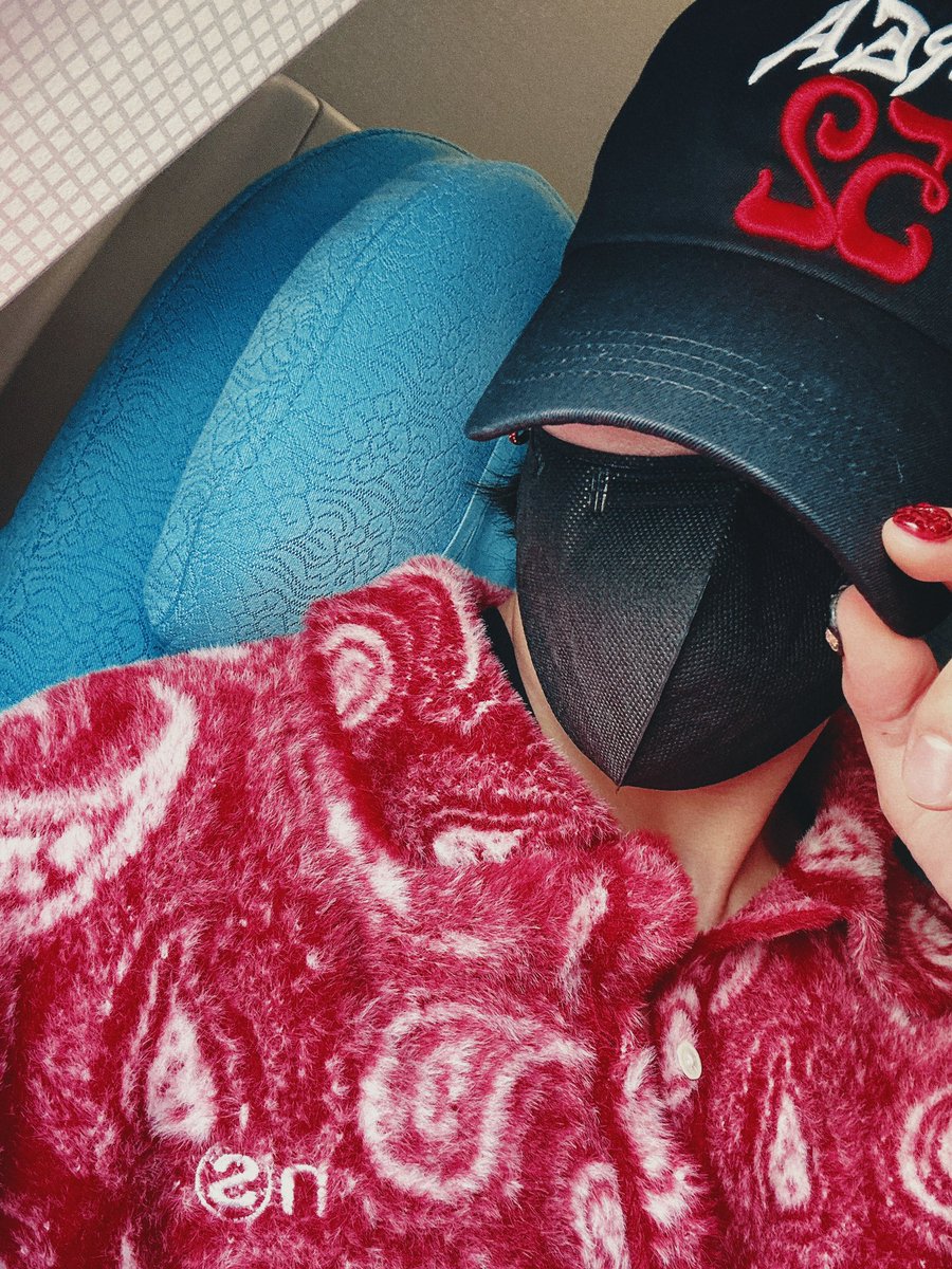 BamBam1A's tweet photo. Kuala Lumpur D-2 

On my way 🇲🇾
#AREA52 https://t.co/VHWOH2JhnM