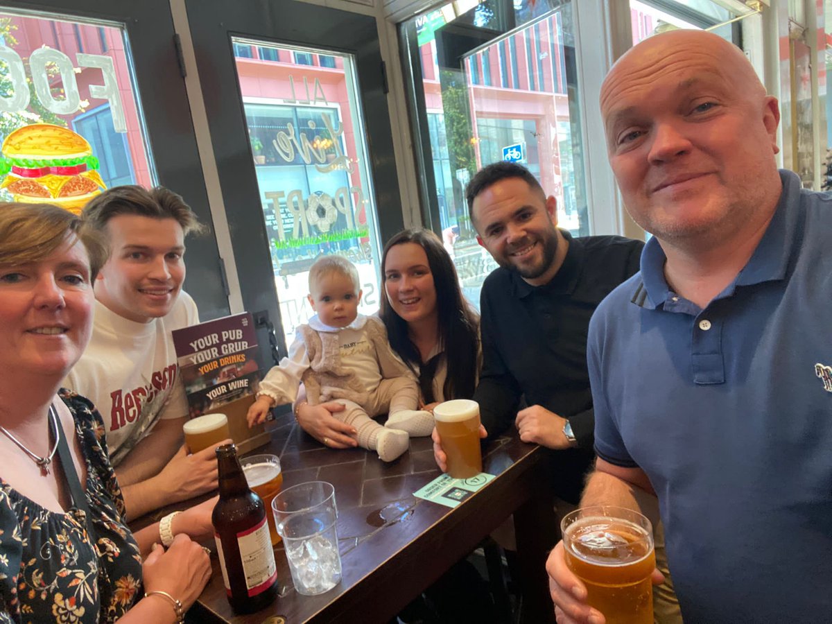 katalbot's tweet photo. Wishing @i_tabs72 the best Hubby, Dad and Grandad in the world a fab birthday 🥰🫶🏼🥳 looking forward to a weekend of celebrating and partying x You truly are my rock and my 🌎 luv ya mr T xx https://t.co/vAr0bNHP5Y