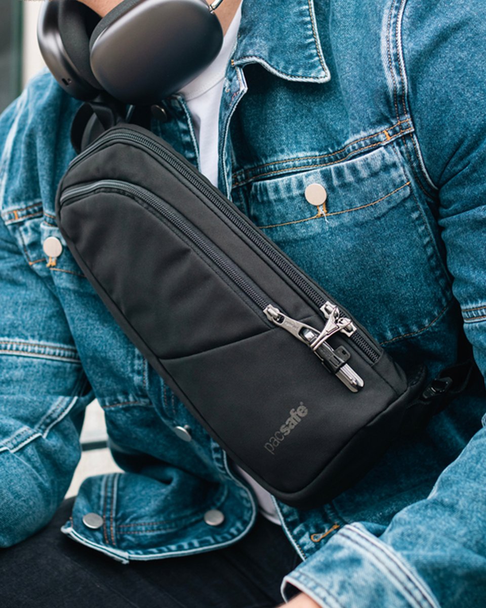 Pacsafe's tweet image. PROTECT YOUR VALUABLES.
The easiest way to safeguard your belongings is to utilize the lockable zippers on your Pacsafe anti-theft bag. #protectwhatsvaluable #antitheft #slingbags #slingpack #antitheftbag