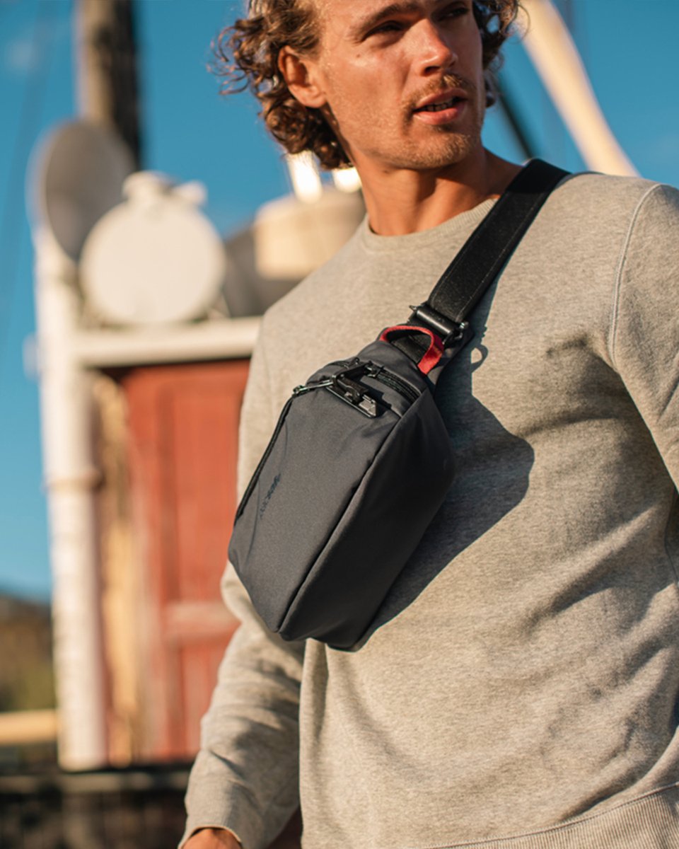 Pacsafe's tweet image. Discover the must-have accessory: the hip pack.
#protectwhatsvaluable #antitheft #slingbags #slingpack #antitheftbag #pickpocket #pacsafe