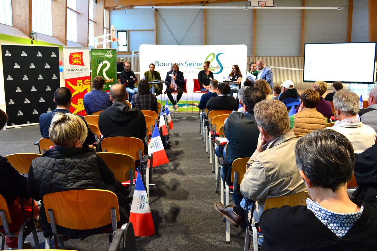 UN R DE SPORT : Sur fond de <a href="/rugbyworldcup/">Rugby World Cup</a>, la "Caravane du Rugby" <a href="/RoumoisSeine/">Roumois Seine</a> a proposé une conférence sur la féminisation dans le rugby avec la <a href="/RegionNormandie/">Région Normandie</a>, la Ligue Normandie Rugby, les <a href="/ValkyriesNRC/">Valkyries Normandie RC</a>... Détails ici : roumoiseine.fr/un-r-de-rugby/