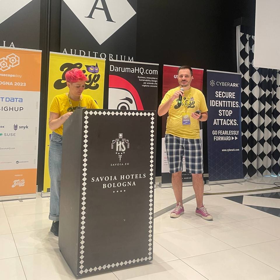 devsecopsdayit's tweet image. Comincia la prima edizione di #devsecopsdayday 😍
Giulia Tosato ed @edodusi sono in grande spolvero!
Se ci segui da remoto prepara le domande in chat
#devsecopsday23 #DevSecOps #DevOps #Cybersecurity