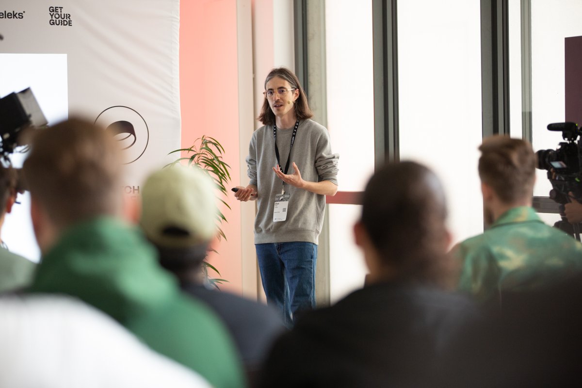 rubberstudio's tweet photo. A week ago, our co-founder @tasedan attended @hatchconference  in Berlin to talk about innovation: when it fails, why it fails, and what to do to make sure it happens less in the future.

The recordings are now available for all attendees at https://t.co/z14yAhBRQA https://t.co/HrTkiwURNL