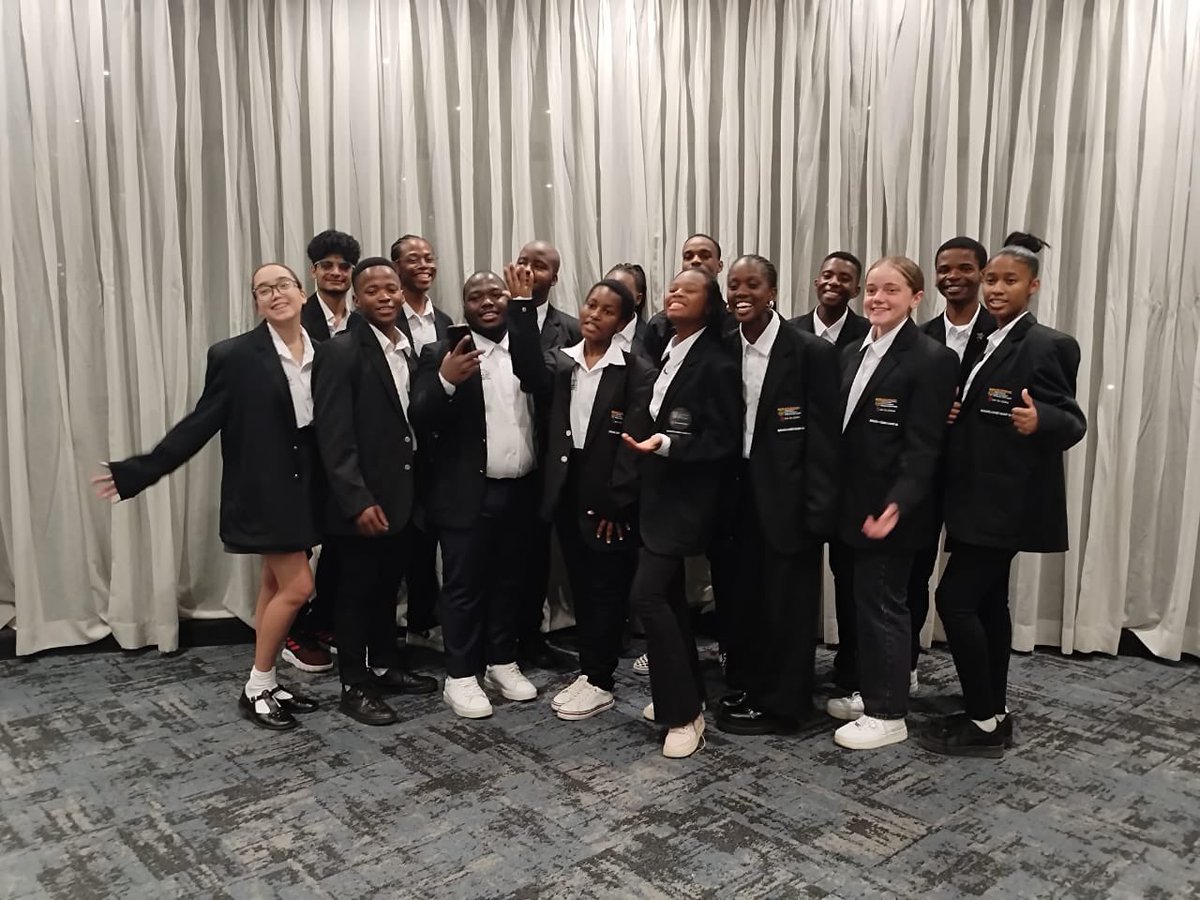 NMCF_SA's tweet photo. Last week, @nmcf_sa and @The_DSD joined forces to induct the new Nelson Mandela Children’s Parliament’s (NMCP) provincial child ambassadors, promoting child participation in South Africa. 🇿🇦
Best wishes to the new ambassadors on this exciting journey! 🏆
#NMCPAmbassadors #NMCF https://t.co/422TNJyiQm