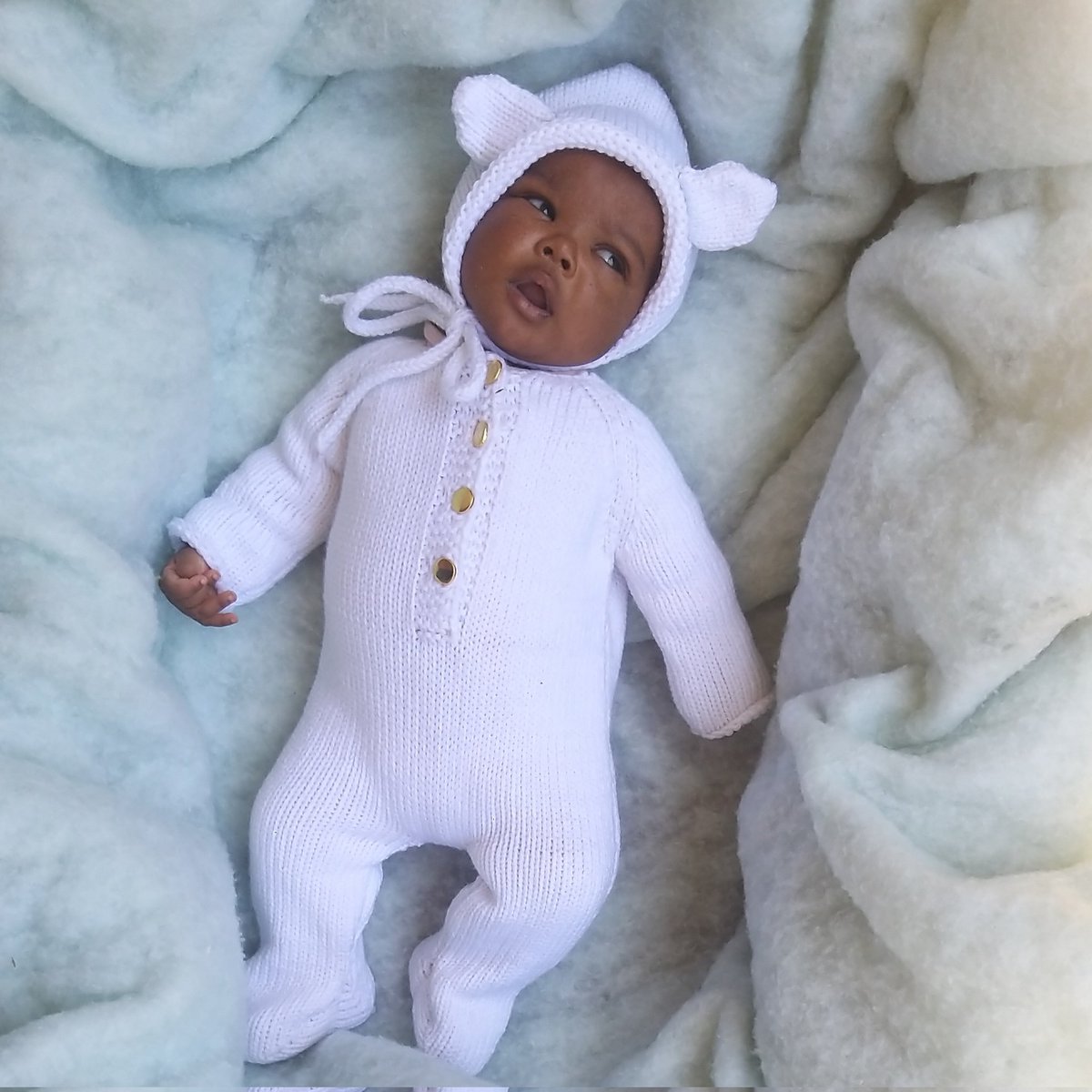 BKW254's tweet photo. ➡️Plain Romper &amp; Baby Cap Set⬅️
Available in newborn to 2months size in diff colors.

Goes for only Ksh. 1200
Deliveries made countrywide! Reach out⬇️
☎️0704287985
☎️ 0750703311
#bkw254 #babyclothes #babyshop #madeinkenya #knitting #buykenyabuildkenya #babyromper #FridayThe13th https://t.co/sNoShaR1Re