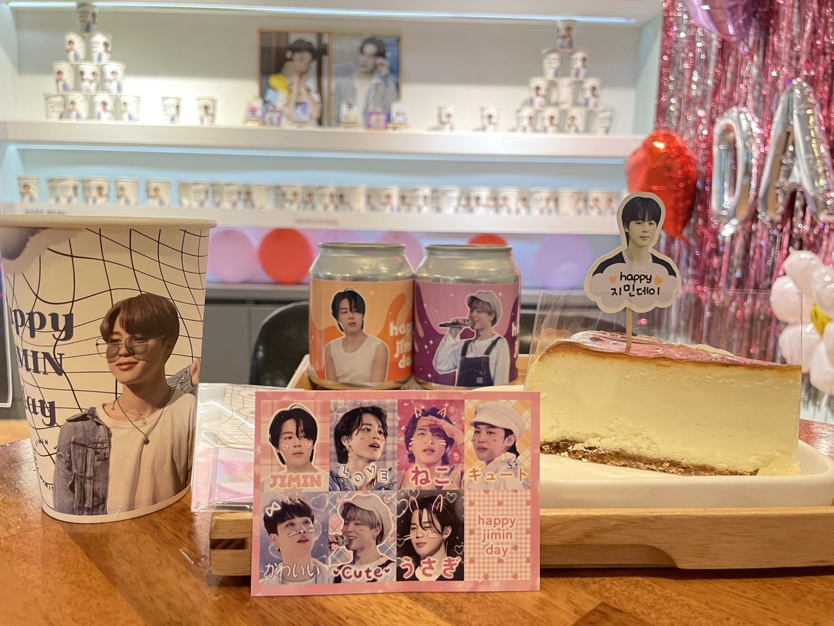 photocafemoment's tweet photo. 아미들! 부산 카페 모멘트에서 만나요~~

부산 카페 💜모멘트💜 에서 방탄소년단 지민 생일 이벤트 시작했습니다♥ 음료 주문시 지민네컷 프레임으로 무료 촬영도 가능합니다! 

#지민이의_29살도_아미와_함께해
#내_삼색고양이_박지민
#방탄소년단 #지민 #jimin #bts https://t.co/enqeRK2oHx