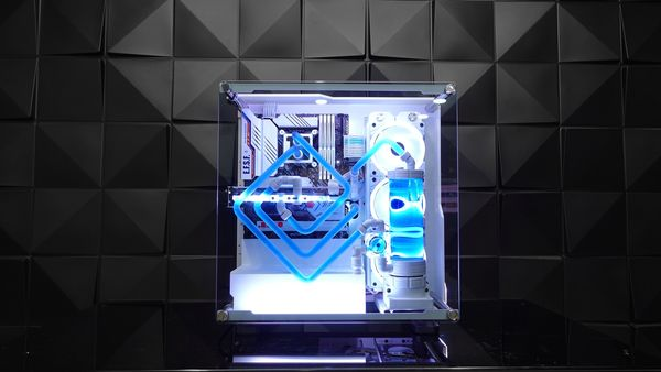 ThermaltakeInc's tweet photo. What a beautiful Core P3 Snow build with interesting geometric custom loops!
Thanks for the continuous support, Declassified Systems!
#Thermaltake #CoreP3 https://t.co/hucBkM6cwj