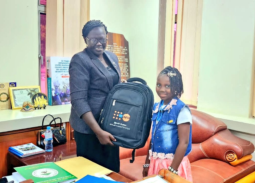 OlajideDemola's tweet photo. "By opening our minds today, we unlock potentials of tomorrow." @GenesisSiapai continues her role as Rep @UNFPAπΈπΈ for today with a courtesy call on @MgcswssMinister. Commitments were renewed in support of the Girl Child in πΈπΈ #Rep4ADay #LetGirlsLead #IDGC2023 #Musharaka4Tanmiya https://t.co/Dp3IOEiaBd