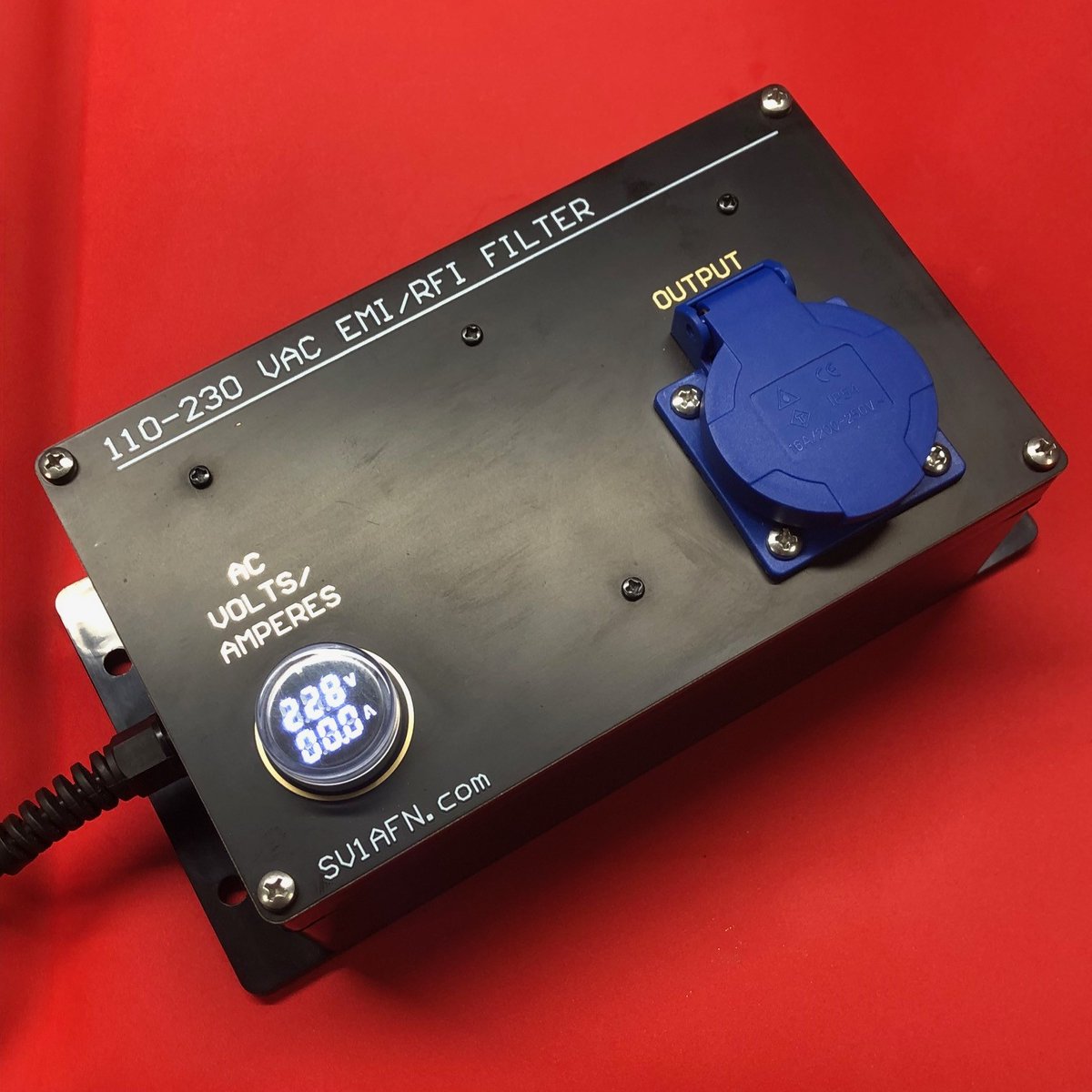 Just released: EMI/FRI Filter for the radio-shack - with a better photo: sv1afn.com/en/other/mains…