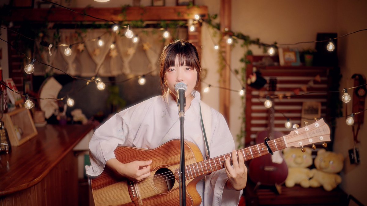 小松美生 (@miosings) on Twitter photo 先月公開する予定だったカバー動画です!
酷い喉ですが無理して歌ってしまいました😂
親友との思い出の曲です✨
過ぎた夏をちょっぴり切なく想いながらご視聴いただけたら幸いです🙇♀️ 大迫力の花火大会の模様もお楽しみください🎆「secret base〜君がくれたもの〜」 cover youtu.be/4sPVm6WQfbY?si… 先月公開する予定だったカバー動画です!
酷い喉ですが無理して歌ってしまいました😂
親友との思い出の曲です✨
過ぎた夏をちょっぴり切なく想いながらご視聴いただけたら幸いです🙇♀️ 大迫力の花火大会の模様もお楽しみください🎆「secret base〜君がくれたもの〜」 cover youtu.be/4sPVm6WQfbY?si…