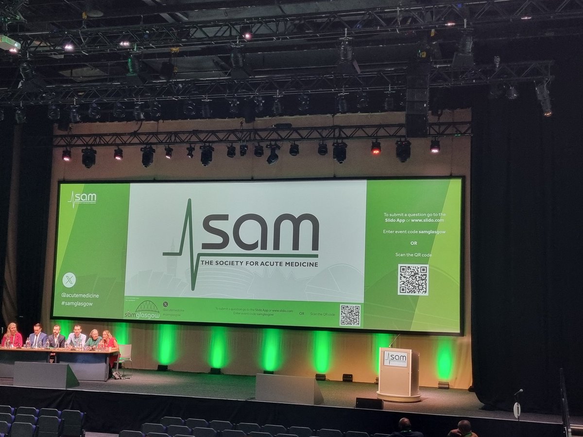 Sjohnson1209's tweet photo. Day two #SAMglasgow 
Prestentation: Cases that changed my practice 
@acutemedicine @AMU_ELHT @KimWood61005994 @KellyFr99470355 @JoWright2006 https://t.co/BVTk5nW4uk