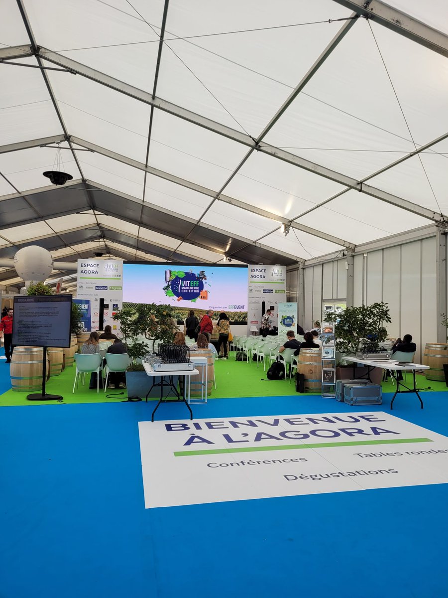 Toujours à la recherche de contacts entreprises pour nos étudiants nous avons passé la journée au viteff De belles rencontres et une belle table ronde l'après-midi merci à aurélie de la Passerelle des métiers à l'emploi  de nous associer chaque année .