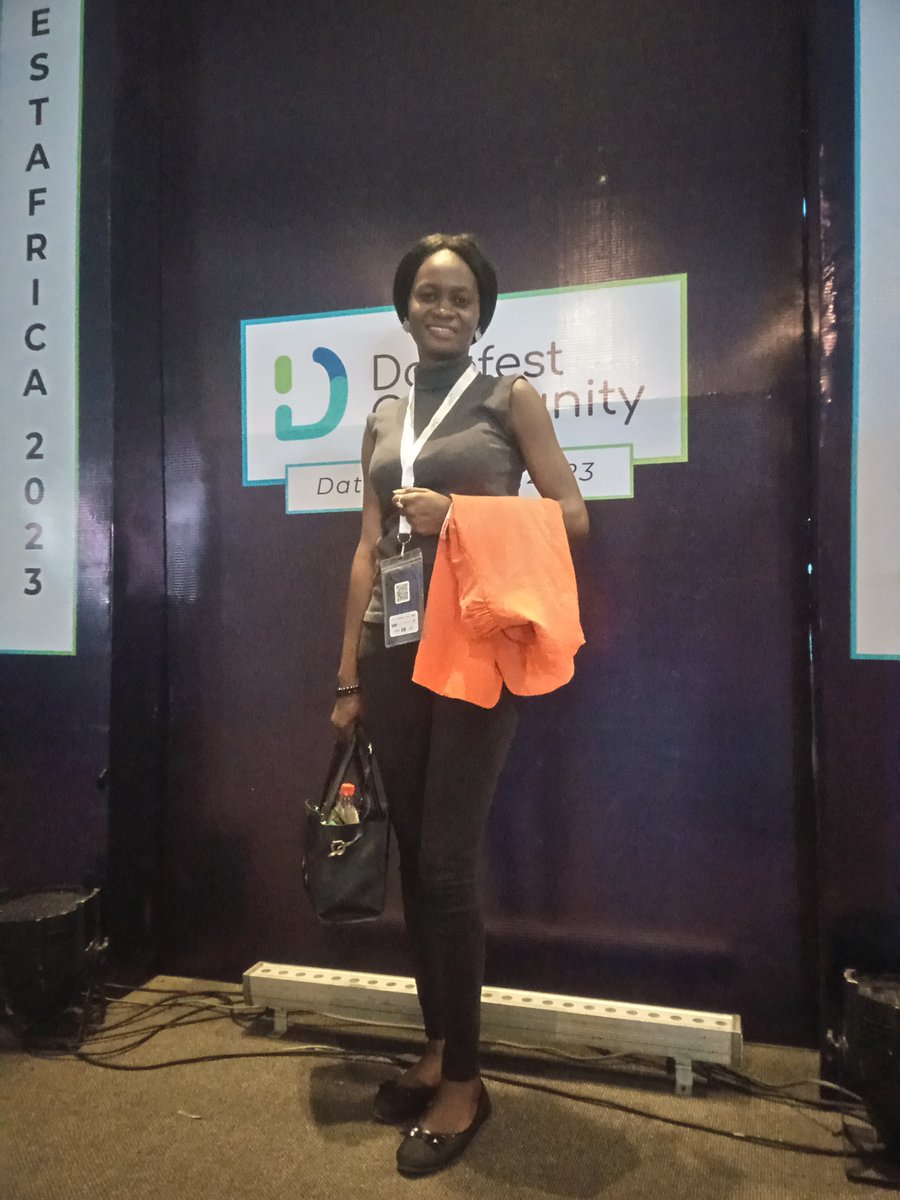 Prof_Erinayo's tweet photo. Live here @ datafest Africa
#datafest https://t.co/OmPEqpCK4c