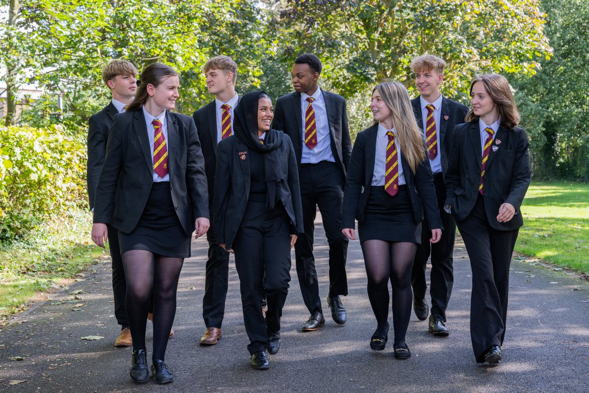 TheCryptSchool's tweet photo. Our highly popular Sixth Form Open Evening takes place on Wednesday 8th November with talks from the Headmaster at 5.30pm, 6.30pm and 7.15pm. Book your place now at https://t.co/DfEfoieeMx

📌Current Y11 Crypt students: 5.30pm-6.30pm
📌Y11 students new to school: 6.30pm-8pm https://t.co/TzTTszIlGI