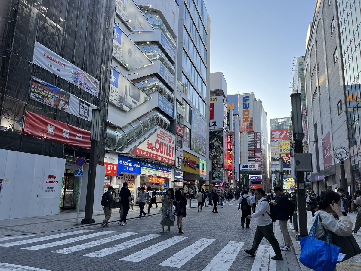 ChoosePoorUser's tweet photo. 秋葉原寄ってきた https://t.co/zMXB58iUf3