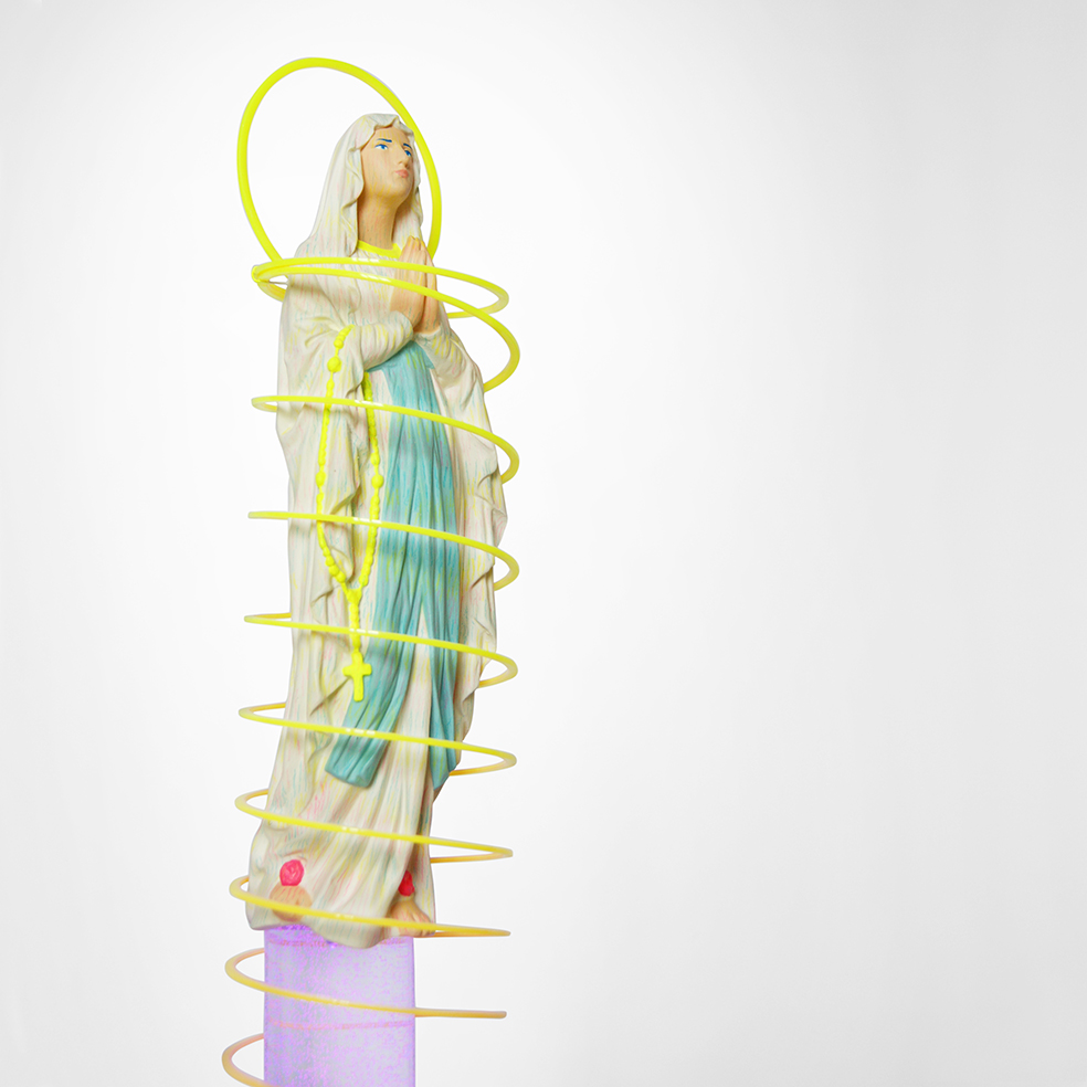 Assomption ou abduction extraterrestre? Venez voir OVNI (Ondamania Vierge Non Identifiée) avant le 28 octobre à la <a href="/AlbaneGalerie/">GALERIE ALBANE</a>. Pièce déjà vendue!