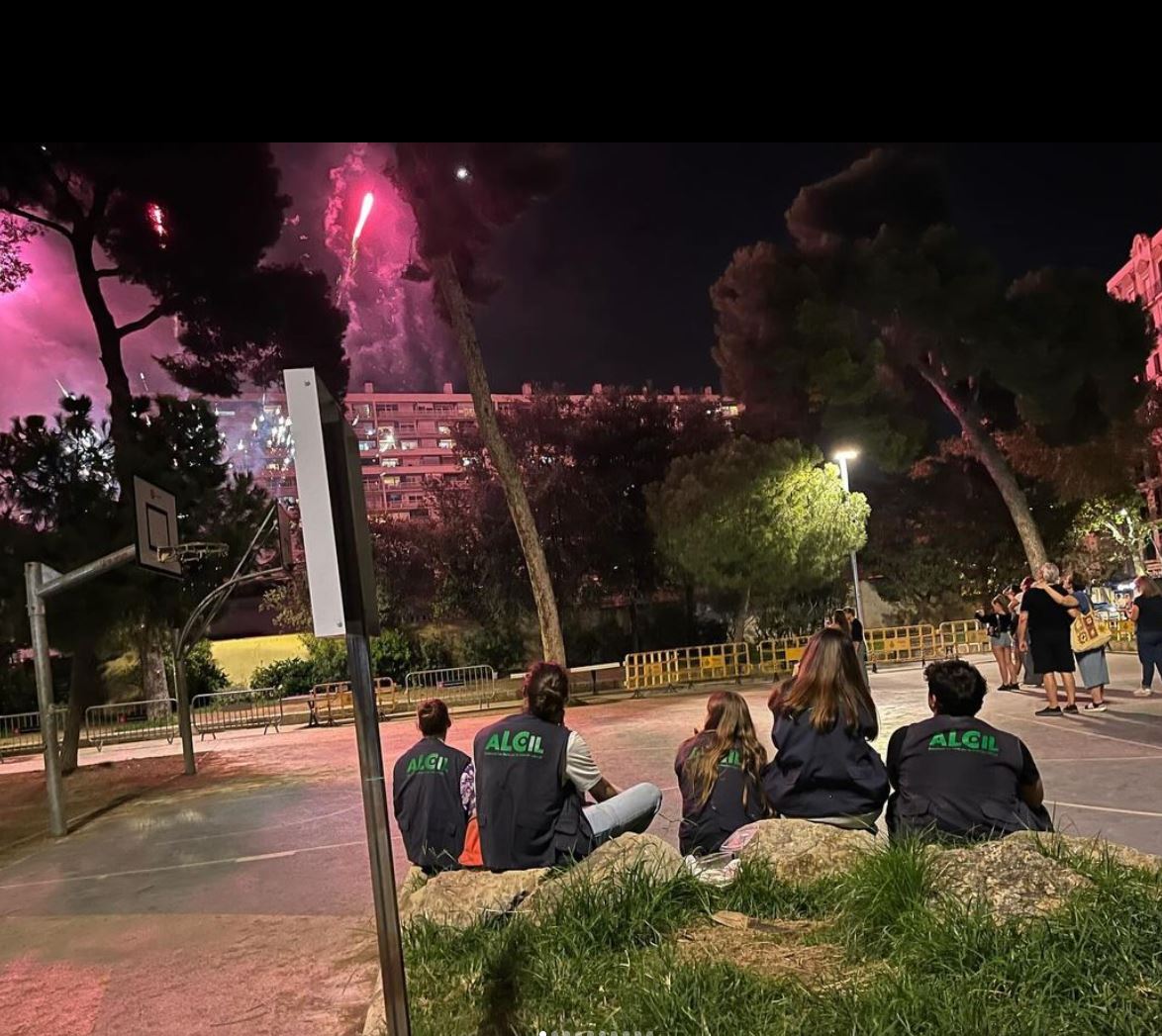 GrupCHMSM's tweet photo. 🎆[FESTA MAJOR]

#ALCIL col·labora un any més en tasques organitzatives de la #festamajor de @bcn_lescorts

Gràcies per comptar amb nosaltres un any més!

Ens veiem al 2024!! https://t.co/eH4EpQRVfN