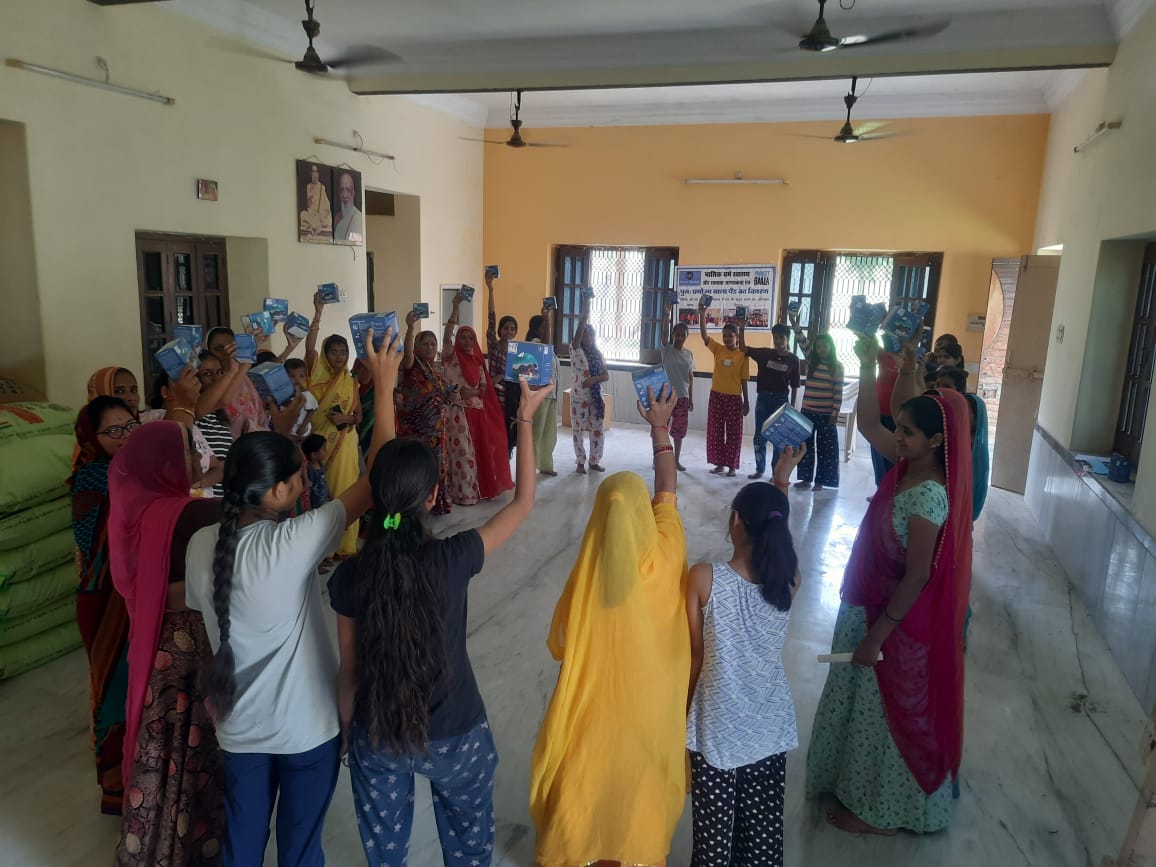 🌸💪 Empowering Women and Girls with Baala Pad! 💪🌸

Under @ProjectBaala , A transformative workshop unfolded in the heart of Indira Colony, Beda Village, Bali Block, where 24 adolescent girls and 19 women came together to explore the wonders of Baala Pad! 🌼🙋‍♀️