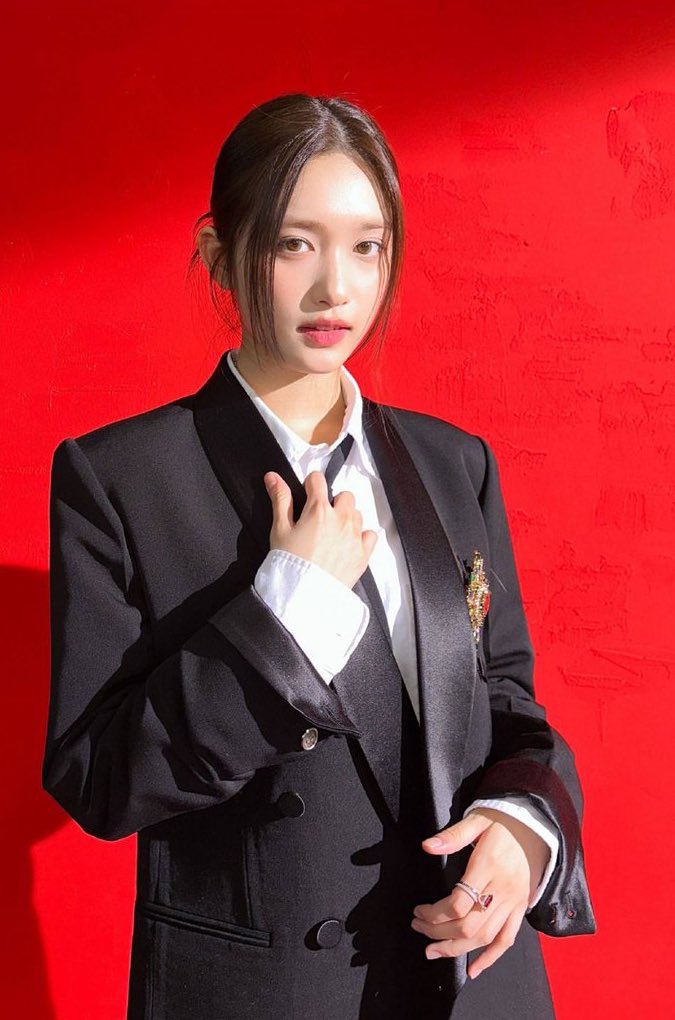 ivepics_'s tweet photo. #JANGWONYOUNG #LIZ #LEESEO QQ Music Weibo Update https://t.co/8o4WjpPL9L