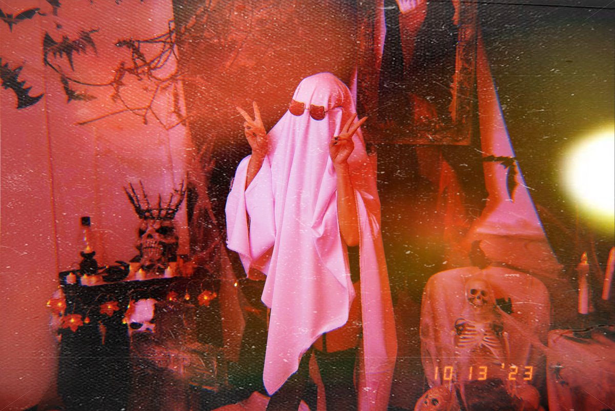 geekyghostph's tweet photo. happy friday the 13th, ghosties 👻 https://t.co/vAZWbVqlZw