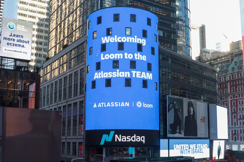 ziggyedman's tweet photo. Over the years, Loom has grown rapidly! 🚀

25M+ registered users
1.5B recorded minutes
1.8M companies &amp; organizations around the world

@Loom is now joining @Atlassian

This will accelerate our mission of empowering effective communication &amp; bringing video messaging to the world https://t.co/EU72NVwhDS