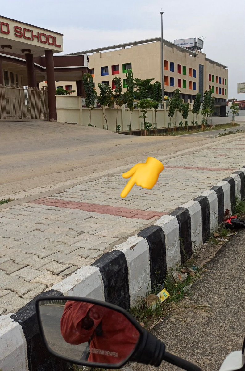 SGuptaGNW's tweet photo. @OfficialGNIDA, 

आपसे अनुरोध है कि TechZone 4 इस्तिथ निराला एस्टेट के आगे जो सड़क बनी हैं, उसके दोनो तरफ़ इंटरलॉकिंग टाइल्स लगवाई जाएं या फुटपाथ बनवाए जाए, जिससे पेदल चलने वालों को सुविधा मिले और धूल कम उड़े। 🙏

@SpringMeadowsR @NiralaEstate1 @NeotownGNWest @LaResidentiaGNW https://t.co/fz2QLQvSsr