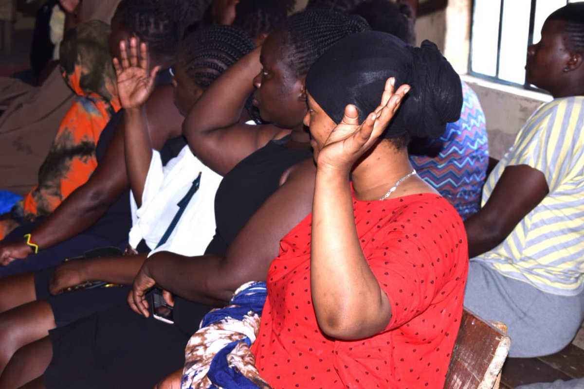 siasaplace's tweet photo. Public discussion forum in Huruma Ward, Mathare Sub-county, spearheaded by @MariaRussana to analyze the level of awareness on governance roles as distributed by the levels of government. The main discussion was on unemployment issues. https://t.co/Ky4rckmRoV