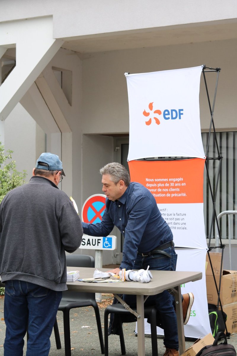 EDF solidarité Ouest et le Gleam pimms mediation sont associés à la journée 'Agir ensemble pour la sobrieté energėtique' organisée par le CCAS de Chateau-Gontier. @EDF_PdL @NatDouziech #precariteEnergetique #solidarite