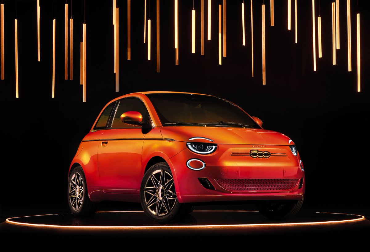 StellantisNAEsp's tweet photo. B.500 MAI TROPPO, la 'Dolce Vita' según Bvlgari.
@FIAT, @FIATUSA #FiatFun. @Bulgariofficial https://t.co/8eotE6hMQX