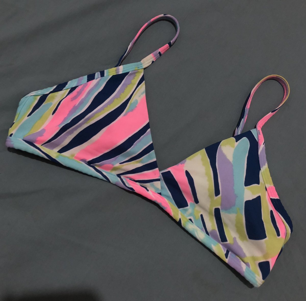 zikoolects's tweet photo. ꒰ wts lfb ph ꒱ 
   loc: mm

 ⤷ bikini swimsuit 
  ⤷ ₱120 each pair (₱100 payo)
   ⤷ good condi (never worn)
    ⤷best fit: small-medium
rfs: wrong size 

t. wts lfb beach bikini 2 piece swimsuit https://t.co/60Pz79oLjm