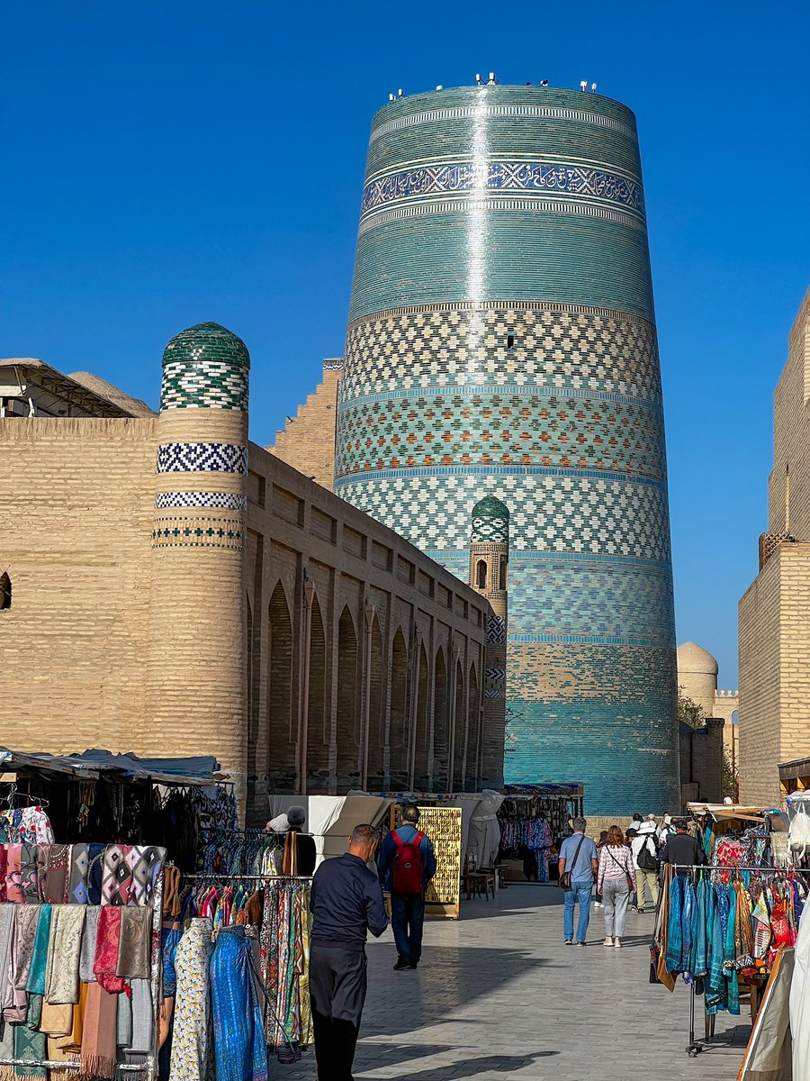 SasCrossCountry's tweet photo. Khiva 🇺🇿 is a magical place! I think the ancient part of town is the most beautiful I’ve ever visited. Petra 🇯🇴 being a close second. Here are some highlights https://t.co/sySGksSTeL