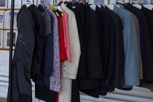 Need to borrow smart clothing 🤵🏻🤵🏽‍♀️👔👚for an interview? You can borrow items of clothing from Brixton Library. Contact: aolulode@lambeth.gov.uk or make an appointment @ Brixton Library