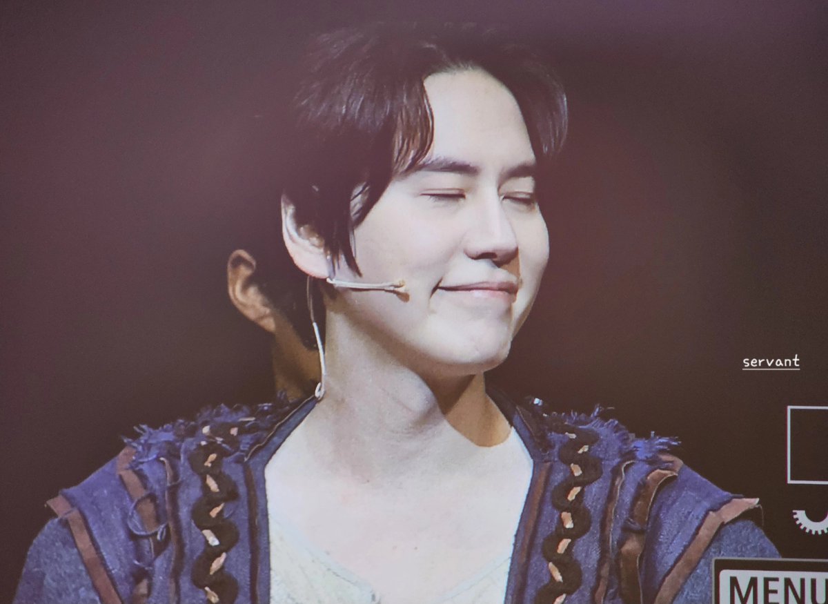 2023.10.13 벤허 커튼콜데이 프리뷰

얼굴이 홀리해요
 
#규현  #KYUHYUN
#キュヒョン #圭贤 
#규현아_사랑해