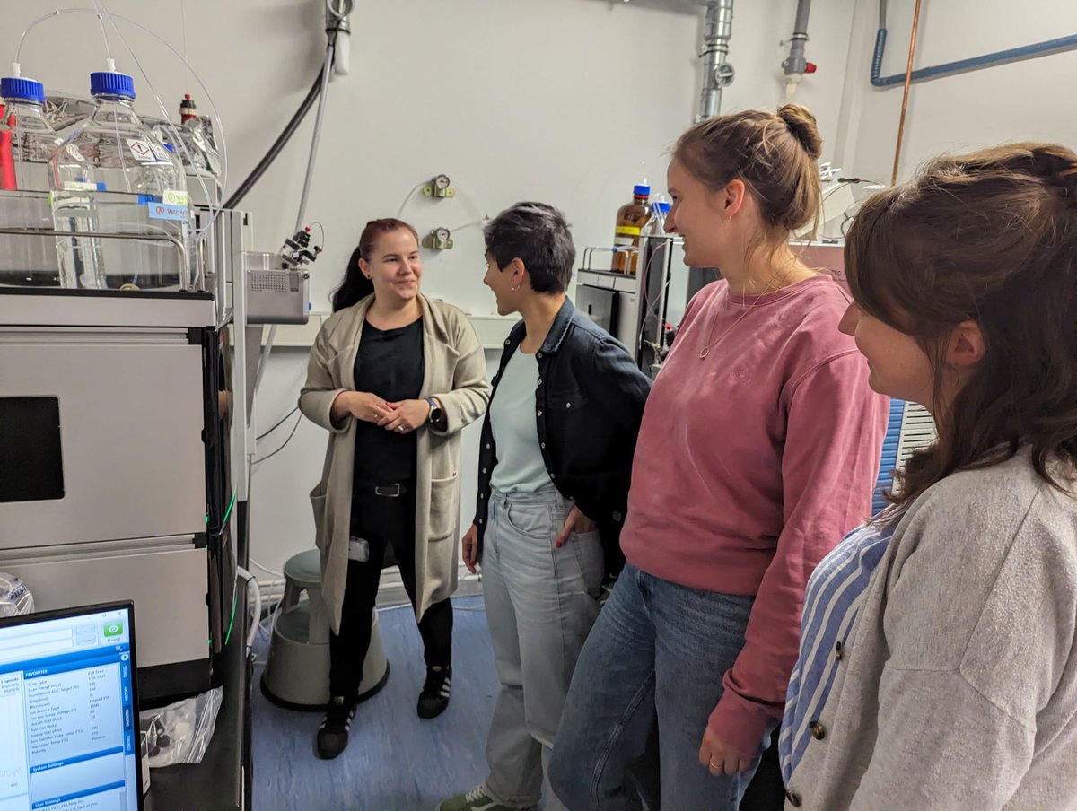 FedorovaLab's tweet image. This week we hosted @Ferroptosis2306 training school at #ZML @Medizin_TUD! 5 days of #lipidomics and #epilipidomics in #ferrotosis training by @MicheleWoelk @PNepachalovich @Zhixu_Ni and Sider.