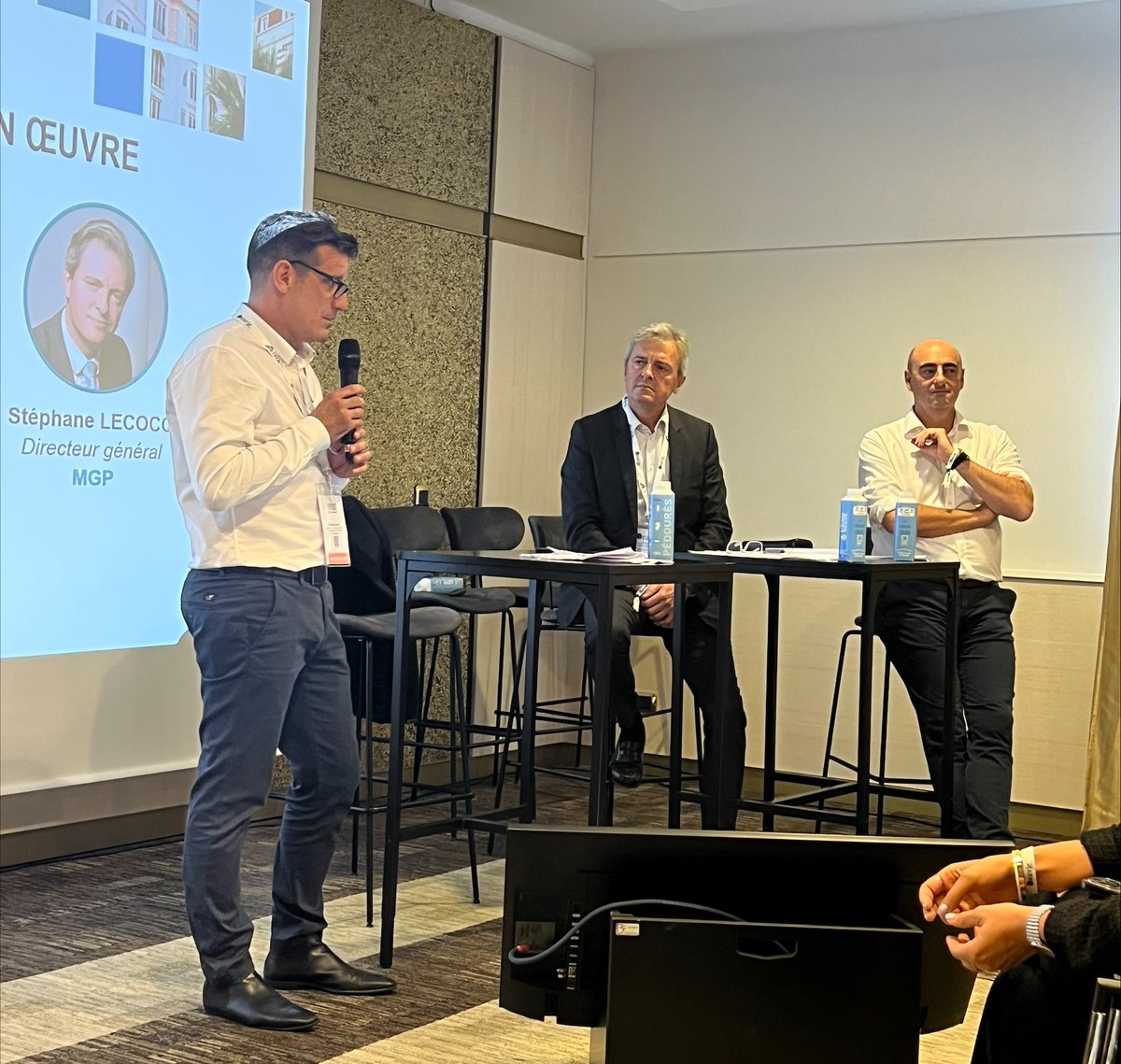 Fabrice Heyriès (@fabriceheyries) on Twitter photo Hier au congrès #Reavie, avec Stéphane Lecocq, Directeur Général de la <a href="/MutuelleMGP/">La MGP - la mutuelle des forces de sécurité</a> sur la #PSC :
« Nous sommes là pour servir ceux qui servent l’intérêt général et serons prêts lors des AO pour proposer la meilleure protection sociale aux agents du <a href="/Interieur_Gouv/">Ministère de l'Intérieur</a>. » Hier au congrès #Reavie, avec Stéphane Lecocq, Directeur Général de la <a href="/MutuelleMGP/">La MGP - la mutuelle des forces de sécurité</a> sur la #PSC :
« Nous sommes là pour servir ceux qui servent l’intérêt général et serons prêts lors des AO pour proposer la meilleure protection sociale aux agents du <a href="/Interieur_Gouv/">Ministère de l'Intérieur</a>. »