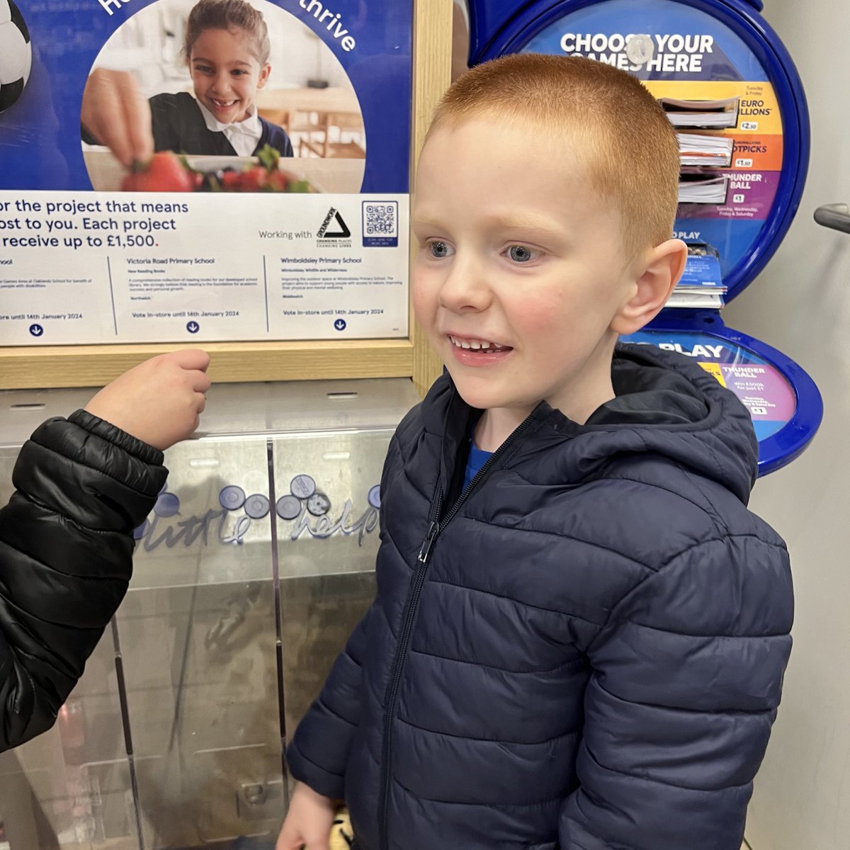 Samanth89012903's tweet photo. @TeamHazel2020 @TeamOak1 @WimboldsleyCPS
Jess & Ted have been filling up the Wimboldsley token box in Tesco! 🤞🏻🍀 https://t.co/afPOr0zCll