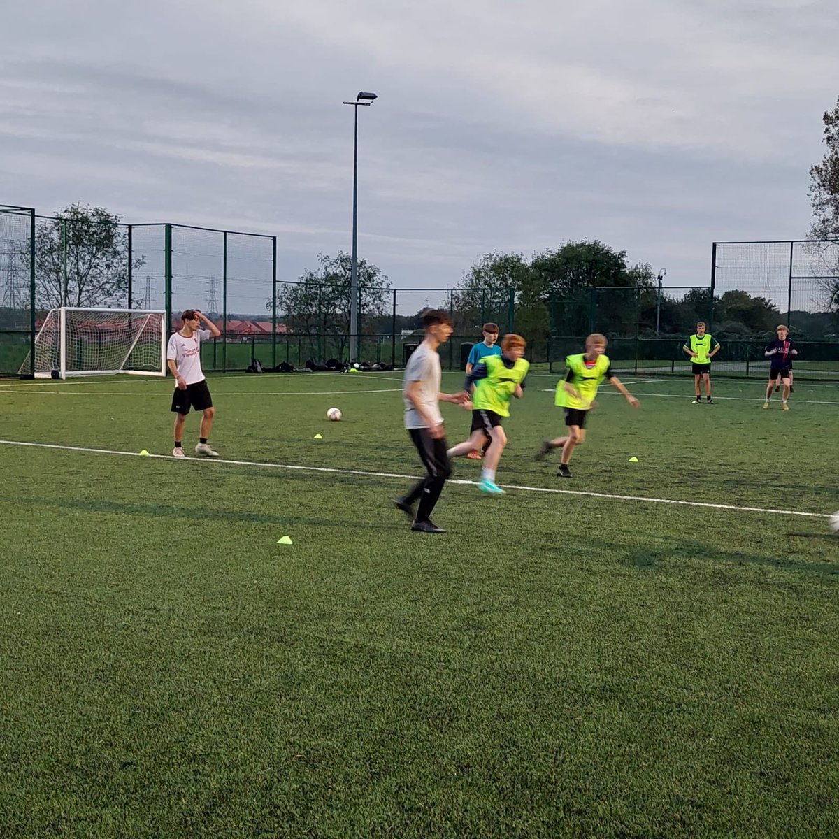 The lads were putting in the hard work last night as winter training resumes ❄️