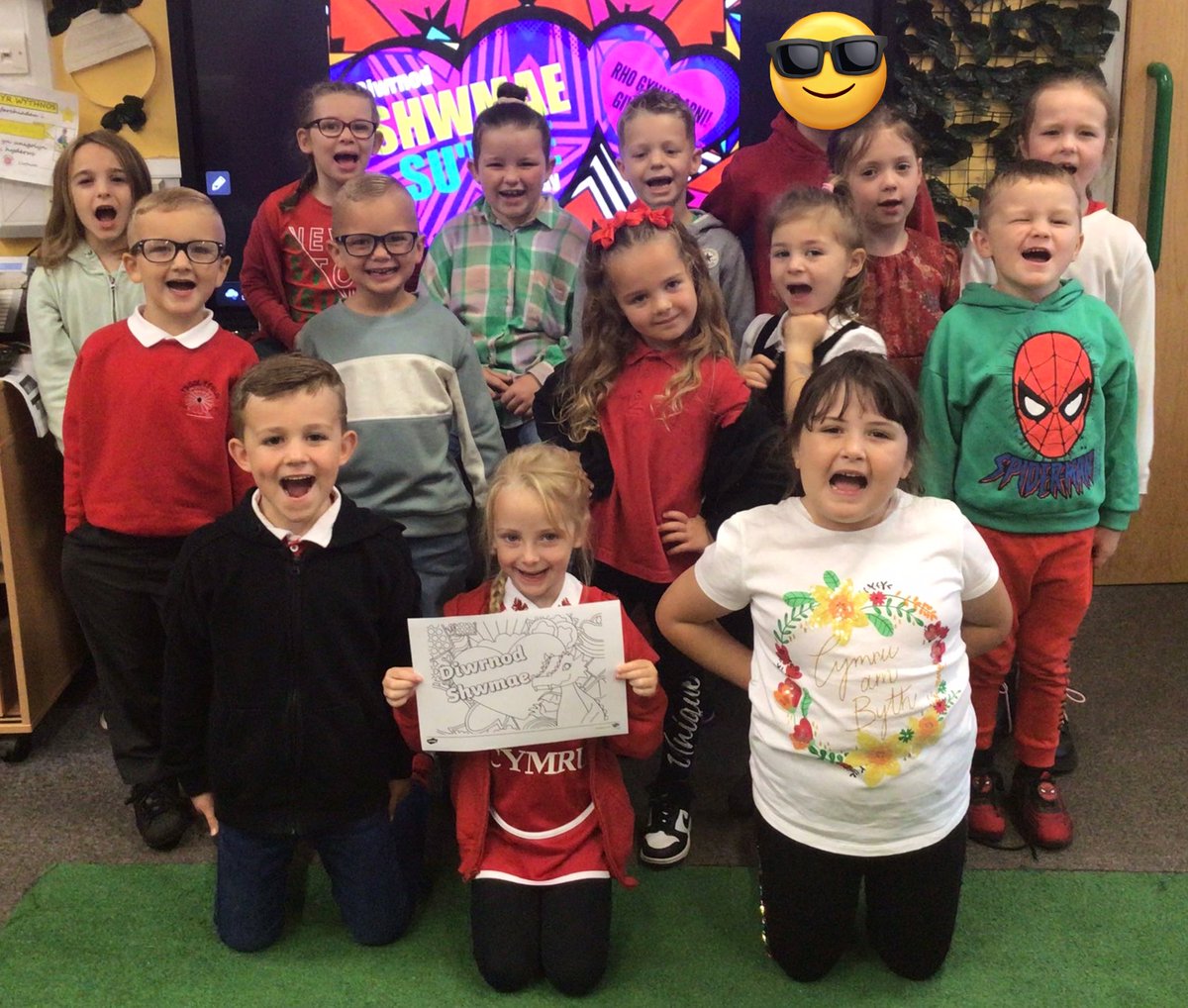 Dathlu Diwrnod Shwmae Su’mae #shumaesumae 🏴󠁧󠁢󠁷󠁬󠁳󠁿🏴󠁧󠁢󠁷󠁬󠁳󠁿🏴󠁧󠁢󠁷󠁬󠁳󠁿🏴󠁧󠁢󠁷󠁬󠁳󠁿🏴󠁧󠁢󠁷󠁬󠁳󠁿🏴󠁧󠁢󠁷󠁬󠁳󠁿🏴󠁧󠁢󠁷󠁬󠁳󠁿🏴󠁧󠁢󠁷󠁬󠁳󠁿🏴󠁧󠁢󠁷󠁬󠁳󠁿